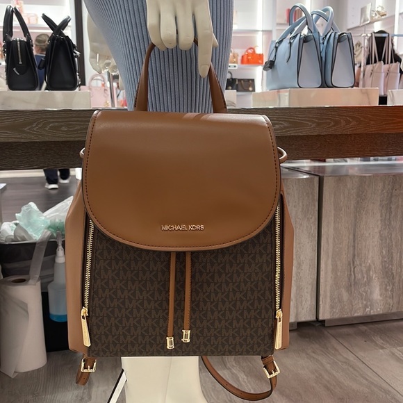 Michael Kors Phoebe 35F2G8PB2B Flap Drawstring Backpack 
Brown Signature 
NWT - Picture 7 of 16